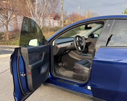 Синий Тесла Model Y, объемом двигателя 0 л и пробегом 52 тыс. км за 30900 $, фото 14 на Automoto.ua