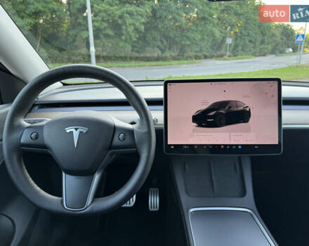 Синий Тесла Model Y, объемом двигателя 0 л и пробегом 61 тыс. км за 24900 $, фото 16 на Automoto.ua