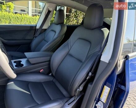 Синий Тесла Model Y, объемом двигателя 0 л и пробегом 80 тыс. км за 25300 $, фото 79 на Automoto.ua