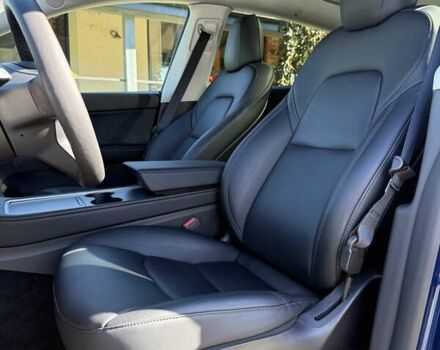 Синий Тесла Model Y, объемом двигателя 0 л и пробегом 80 тыс. км за 25300 $, фото 77 на Automoto.ua