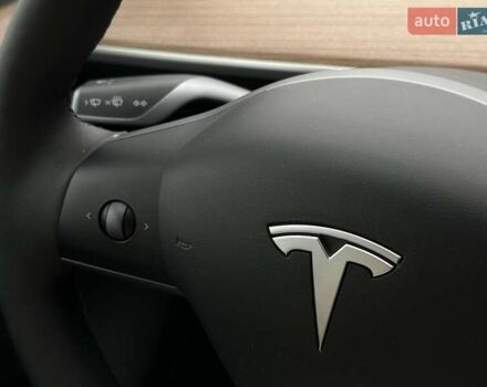 Синий Тесла Model Y, объемом двигателя 0 л и пробегом 10 тыс. км за 30494 $, фото 59 на Automoto.ua