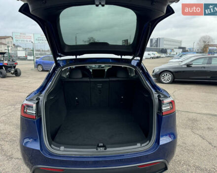 Синий Тесла Model Y, объемом двигателя 0 л и пробегом 36 тыс. км за 31000 $, фото 38 на Automoto.ua