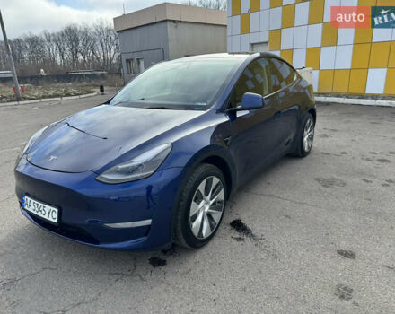 Синий Тесла Model Y, объемом двигателя 0 л и пробегом 15 тыс. км за 28900 $, фото 2 на Automoto.ua