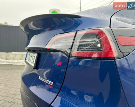 Синий Тесла Model Y, объемом двигателя 0 л и пробегом 15 тыс. км за 31400 $, фото 6 на Automoto.ua