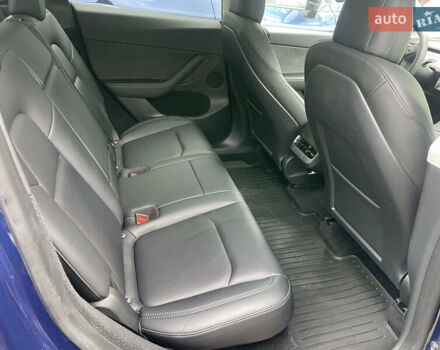 Синий Тесла Model Y, объемом двигателя 0 л и пробегом 41 тыс. км за 28500 $, фото 6 на Automoto.ua