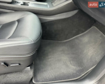 Синий Тесла Model Y, объемом двигателя 0 л и пробегом 36 тыс. км за 31000 $, фото 65 на Automoto.ua