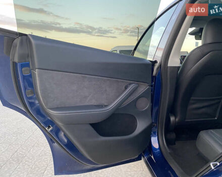 Синий Тесла Model Y, объемом двигателя 0 л и пробегом 15 тыс. км за 28200 $, фото 20 на Automoto.ua