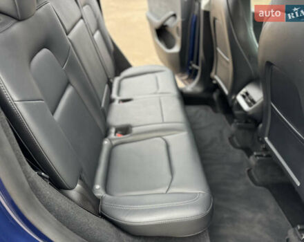 Синий Тесла Model Y, объемом двигателя 0 л и пробегом 36 тыс. км за 31000 $, фото 58 на Automoto.ua