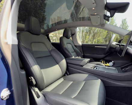 Синий Тесла Model Y, объемом двигателя 0 л и пробегом 12 тыс. км за 29000 $, фото 14 на Automoto.ua