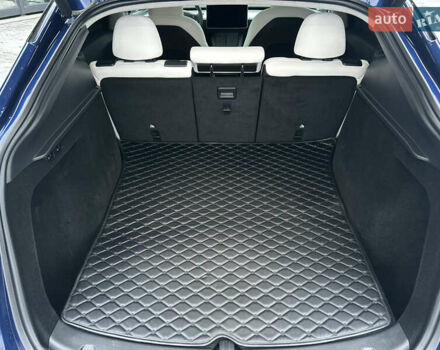 Синий Тесла Model Y, объемом двигателя 0 л и пробегом 48 тыс. км за 31600 $, фото 22 на Automoto.ua