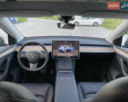 Синий Тесла Model Y, объемом двигателя 0 л и пробегом 15 тыс. км за 28200 $, фото 19 на Automoto.ua