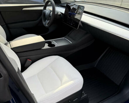 Синий Тесла Model Y, объемом двигателя 0 л и пробегом 10 тыс. км за 25000 $, фото 14 на Automoto.ua