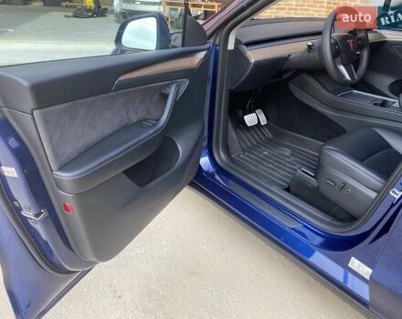 Синий Тесла Model Y, объемом двигателя 0 л и пробегом 24 тыс. км за 26900 $, фото 17 на Automoto.ua