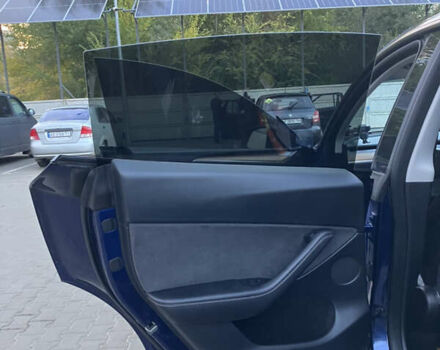 Синій Тесла Model Y, об'ємом двигуна 0 л та пробігом 29 тис. км за 29000 $, фото 42 на Automoto.ua