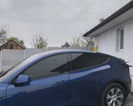 Синий Тесла Model Y, объемом двигателя 0 л и пробегом 23 тыс. км за 36000 $, фото 1 на Automoto.ua