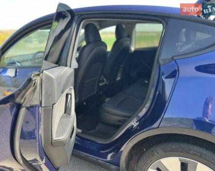 Синий Тесла Model Y, объемом двигателя 0 л и пробегом 28 тыс. км за 28819 $, фото 10 на Automoto.ua