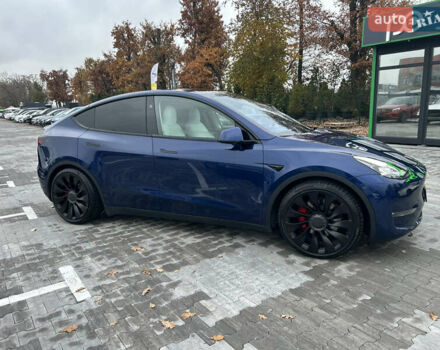 Синий Тесла Model Y, объемом двигателя 0 л и пробегом 48 тыс. км за 31600 $, фото 3 на Automoto.ua