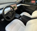 Синий Тесла Model Y, объемом двигателя 0 л и пробегом 45 тыс. км за 32500 $, фото 9 на Automoto.ua