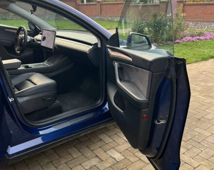 Синий Тесла Model Y, объемом двигателя 0 л и пробегом 32 тыс. км за 32800 $, фото 16 на Automoto.ua