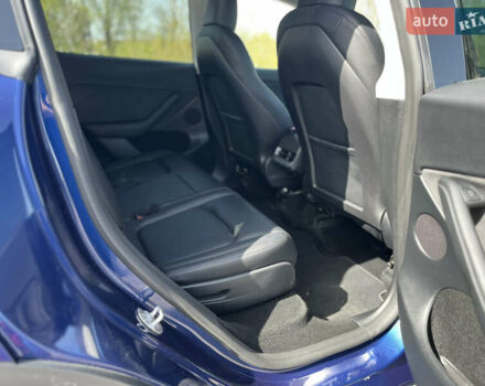 Синий Тесла Model Y, объемом двигателя 0 л и пробегом 28 тыс. км за 28819 $, фото 7 на Automoto.ua