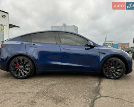 Синий Тесла Model Y, объемом двигателя 0 л и пробегом 36 тыс. км за 31000 $, фото 6 на Automoto.ua