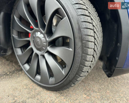 Синий Тесла Model Y, объемом двигателя 0 л и пробегом 36 тыс. км за 31000 $, фото 29 на Automoto.ua