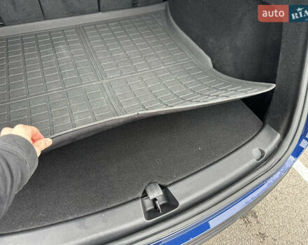 Синій Тесла Model Y, об'ємом двигуна 0 л та пробігом 81 тис. км за 25500 $, фото 25 на Automoto.ua