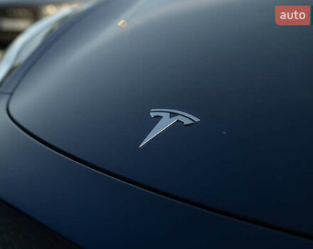 Синий Тесла Model Y, объемом двигателя 0 л и пробегом 79 тыс. км за 31900 $, фото 8 на Automoto.ua
