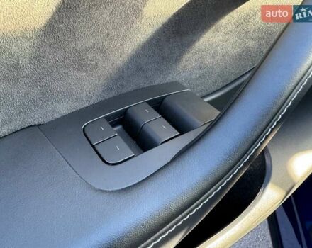 Синий Тесла Model Y, объемом двигателя 0 л и пробегом 48 тыс. км за 32990 $, фото 14 на Automoto.ua