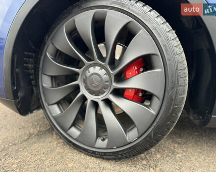 Синий Тесла Model Y, объемом двигателя 0 л и пробегом 36 тыс. км за 31000 $, фото 15 на Automoto.ua