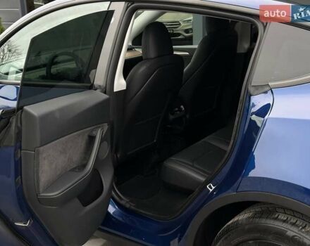 Синий Тесла Model Y, объемом двигателя 0 л и пробегом 10 тыс. км за 30994 $, фото 66 на Automoto.ua