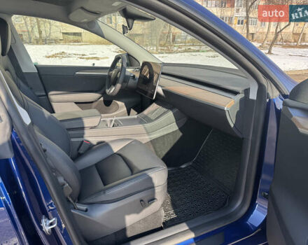 Синий Тесла Model Y, объемом двигателя 0 л и пробегом 21 тыс. км за 26500 $, фото 28 на Automoto.ua