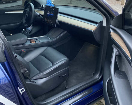 Синий Тесла Model Y, объемом двигателя 0 л и пробегом 42 тыс. км за 26900 $, фото 17 на Automoto.ua