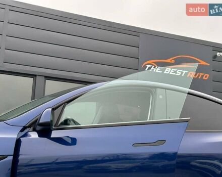 Синий Тесла Model Y, объемом двигателя 0 л и пробегом 10 тыс. км за 30994 $, фото 90 на Automoto.ua