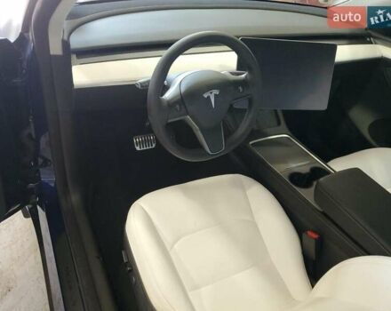 Синий Тесла Model Y, объемом двигателя 0 л и пробегом 23 тыс. км за 23000 $, фото 7 на Automoto.ua