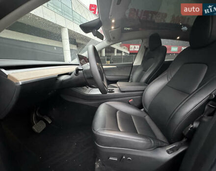 Синий Тесла Model Y, объемом двигателя 0 л и пробегом 36 тыс. км за 33000 $, фото 13 на Automoto.ua