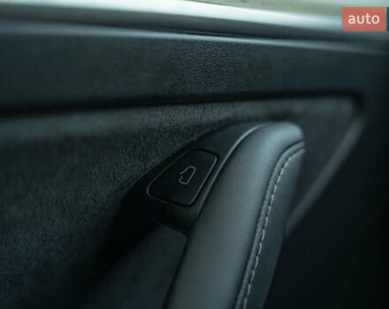 Синий Тесла Model Y, объемом двигателя 0 л и пробегом 79 тыс. км за 31900 $, фото 12 на Automoto.ua