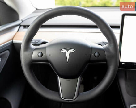 Синий Тесла Model Y, объемом двигателя 0 л и пробегом 55 тыс. км за 27200 $, фото 20 на Automoto.ua