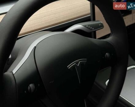 Синий Тесла Model Y, объемом двигателя 0 л и пробегом 10 тыс. км за 30494 $, фото 47 на Automoto.ua