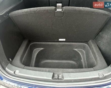 Синий Тесла Model Y, объемом двигателя 0 л и пробегом 59 тыс. км за 25500 $, фото 9 на Automoto.ua