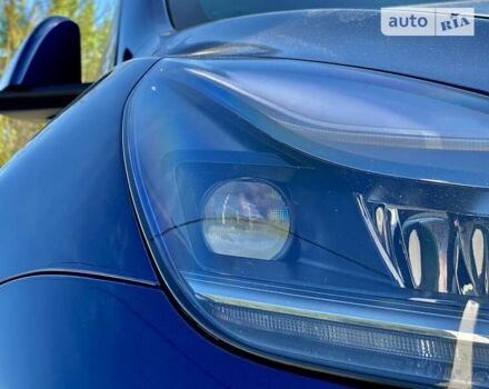 Синий Тесла Model Y, объемом двигателя 0 л и пробегом 13 тыс. км за 33000 $, фото 9 на Automoto.ua