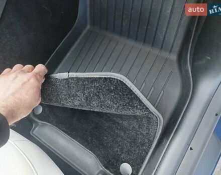 Синій Тесла Model Y, об'ємом двигуна 0 л та пробігом 27 тис. км за 27200 $, фото 6 на Automoto.ua