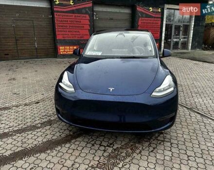 Синий Тесла Model Y, объемом двигателя 0 л и пробегом 59 тыс. км за 25500 $, фото 6 на Automoto.ua