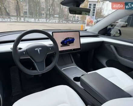 Синий Тесла Model Y, объемом двигателя 0 л и пробегом 14 тыс. км за 27600 $, фото 8 на Automoto.ua