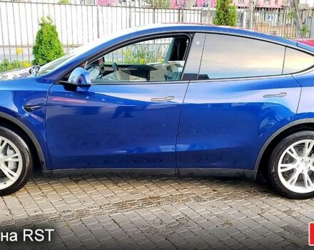Синий Тесла Model Y, объемом двигателя 0.39 л и пробегом 1000 тыс. км за 32000 $, фото 1 на Automoto.ua