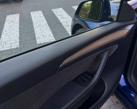 Синий Тесла Model Y, объемом двигателя 0 л и пробегом 27 тыс. км за 29499 $, фото 12 на Automoto.ua