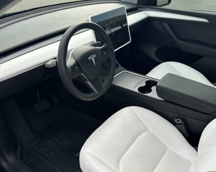 Тесла Model Y 2023 в Ковель на Automoto.ua Синий Тесла Model Y, объемом двигателя 0 л и пробегом 13 тыс. км за 29700 $, фото 7 на Automoto.ua