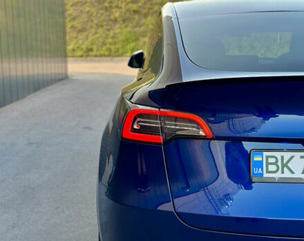 Синий Тесла Model Y, объемом двигателя 0 л и пробегом 13 тыс. км за 26500 $, фото 7 на Automoto.ua