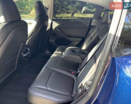 Синий Тесла Model Y, объемом двигателя 0 л и пробегом 30 тыс. км за 29000 $, фото 15 на Automoto.ua