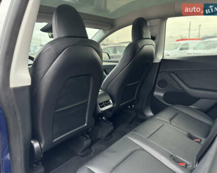 Синий Тесла Model Y, объемом двигателя 0 л и пробегом 36 тыс. км за 31000 $, фото 52 на Automoto.ua